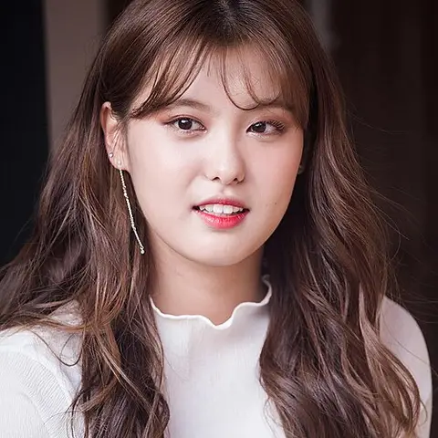 아인 사진