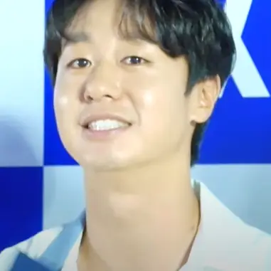 배유람 사진