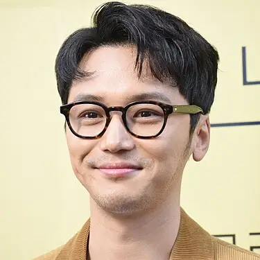 변요한 사진