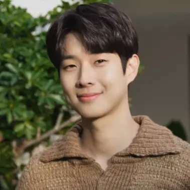 최우식 사진