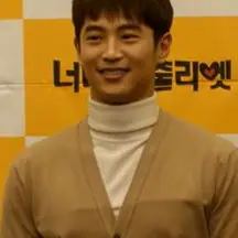 최웅 사진