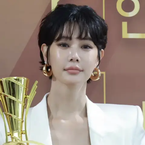 클라라 사진