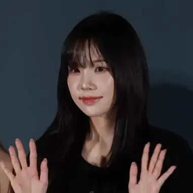 우정잉 사진
