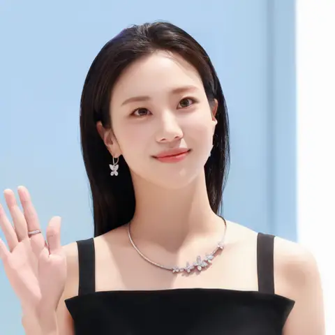홍화연 사진