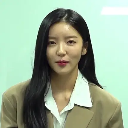 홍지윤 사진