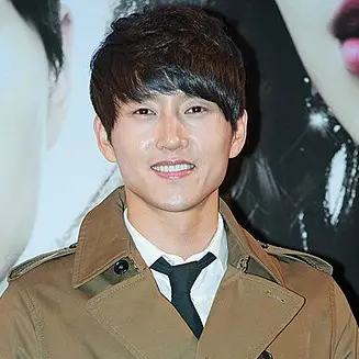 현우성 사진