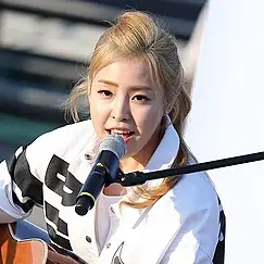 전민주 사진