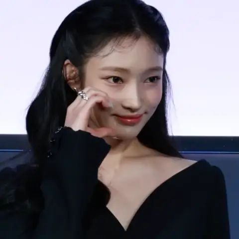 지혜원 사진