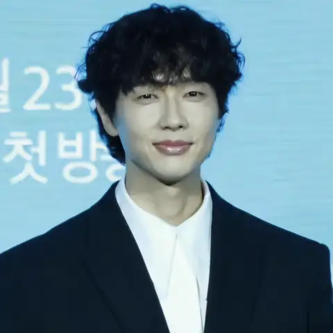 지현우 사진