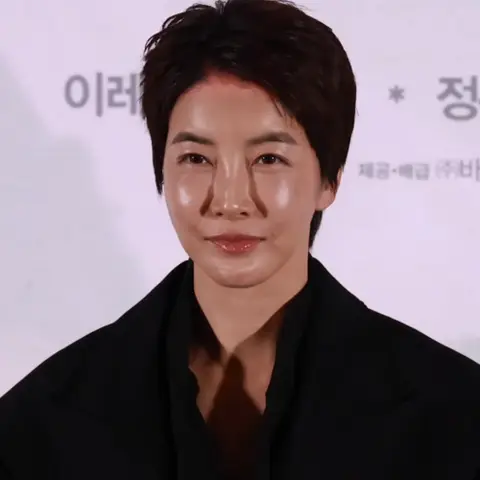 진서연 사진