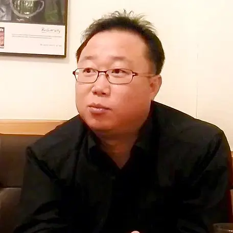 홍진욱 사진