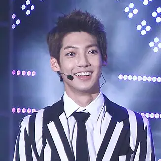 영민 사진