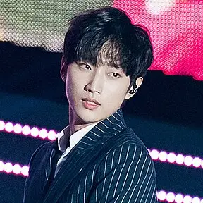 진영 사진