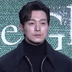 정성일 사진