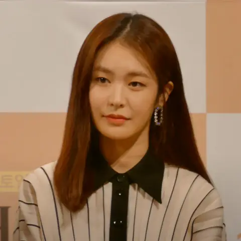 정유진 사진
