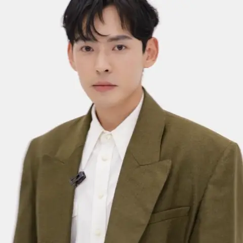 강형석 사진