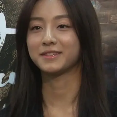 강민아 사진