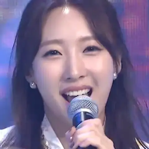 강수빈 사진
