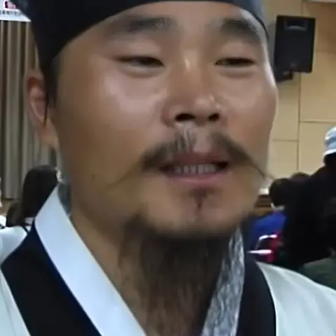 김봉곤 사진