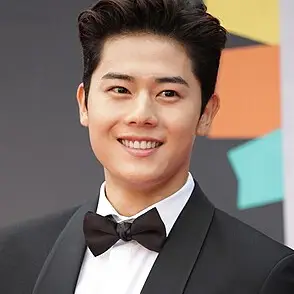 김동준 사진