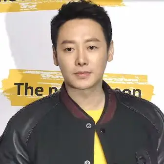 김동욱 사진
