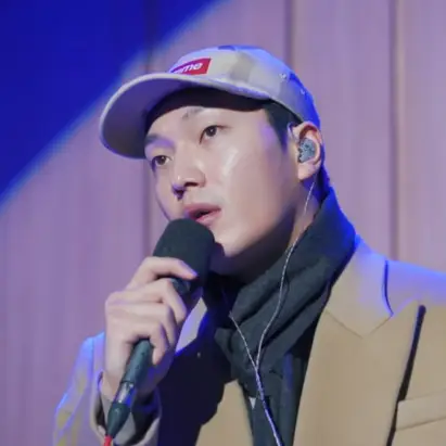 김필 사진