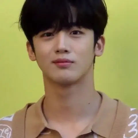 김요한 사진