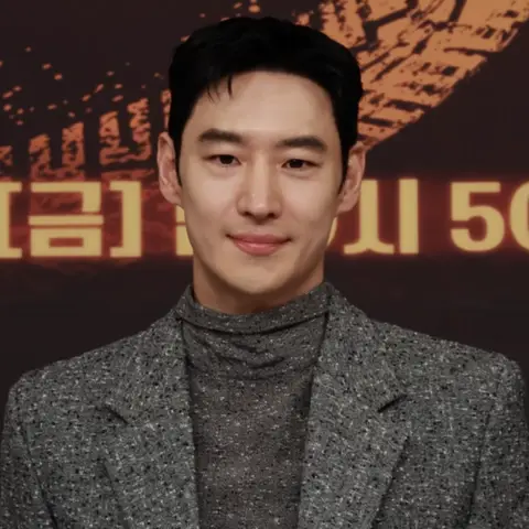 이제훈 사진