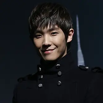 이준 사진