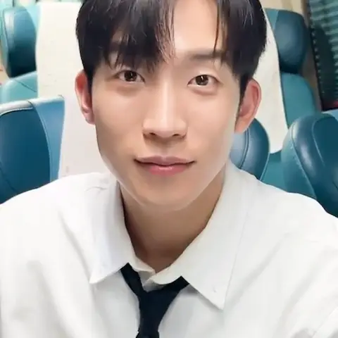 이상이 사진