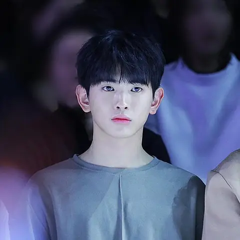 의웅 사진