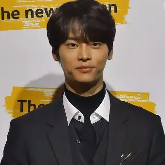 엔 사진