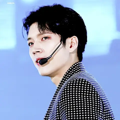 우현 사진