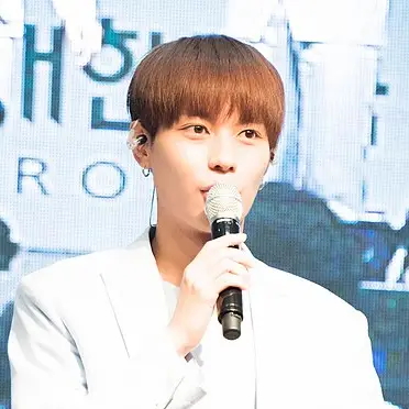 오희준 사진