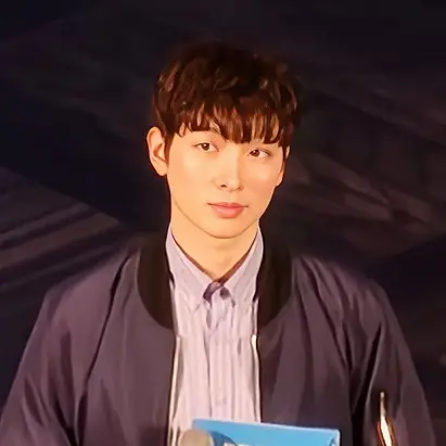 박강현 사진