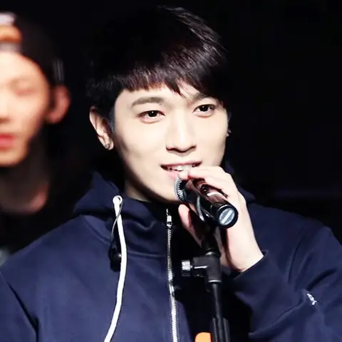 성진 사진