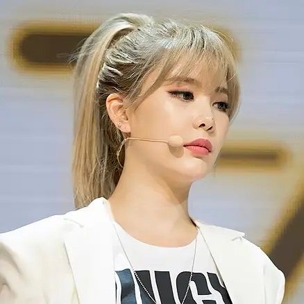 큐리 사진