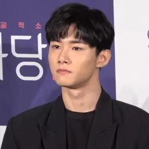 서지훈 사진