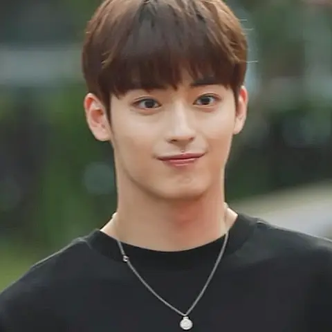 신준섭 사진