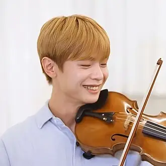 신예찬 사진