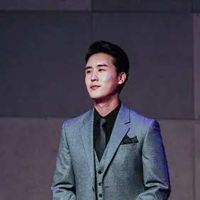 신유 사진