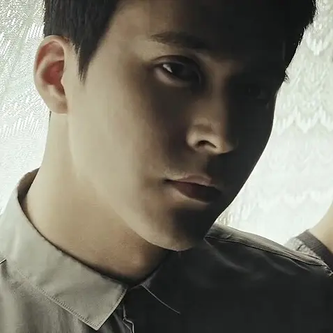 손동운 사진