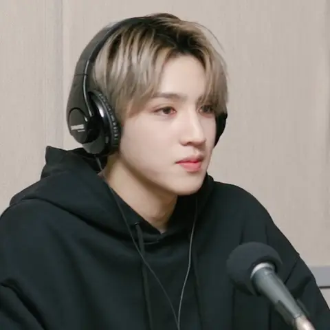 우석 사진