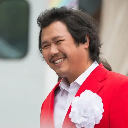 육중완 사진