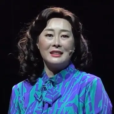 윤사봉 사진