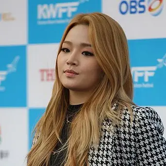 Z.HERA 사진
